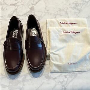 Salvatore Ferragamo Brown Leather Loafers with Classic Design Burgandy